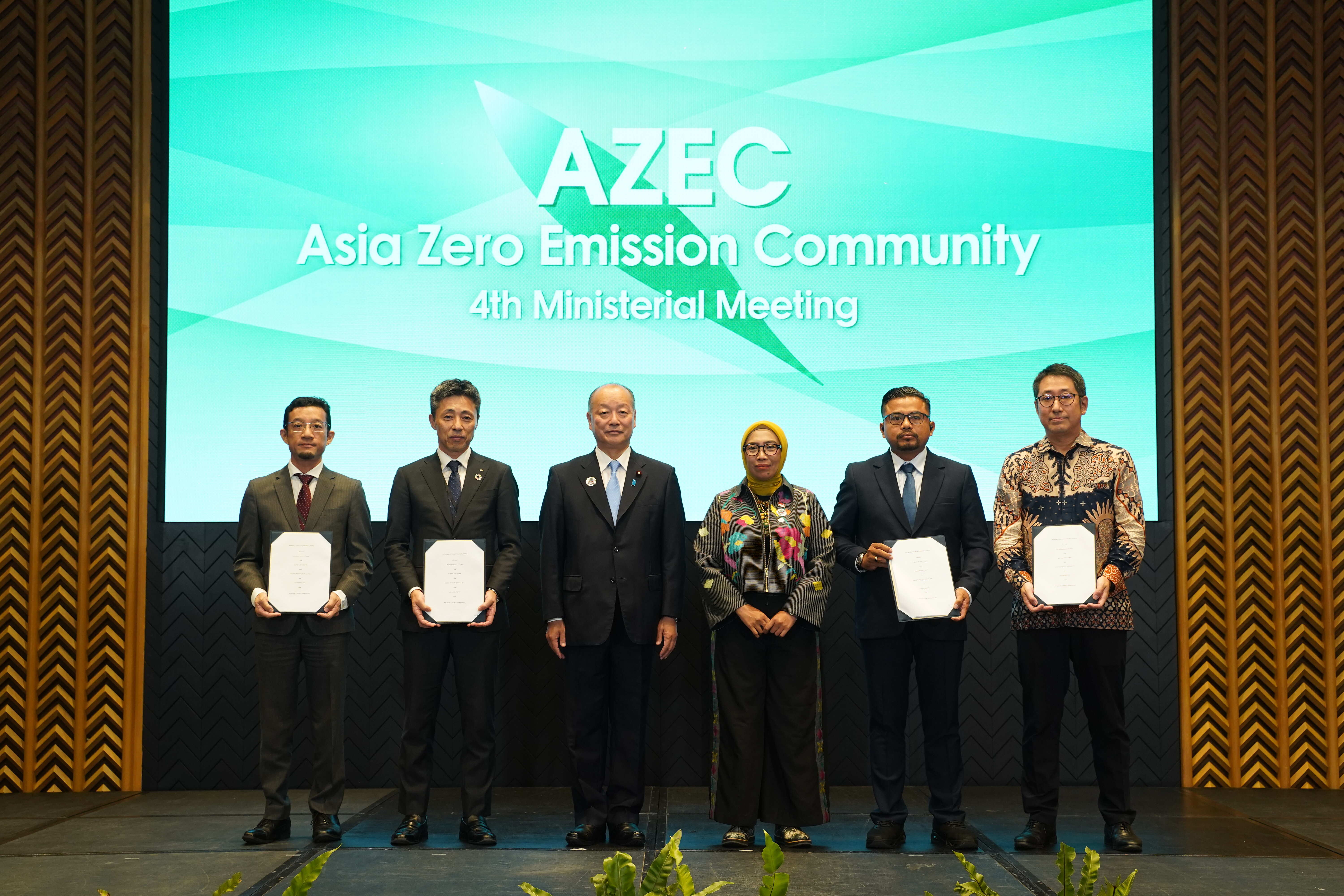 At the AZEC MoU Signing Ceremony in Manila
